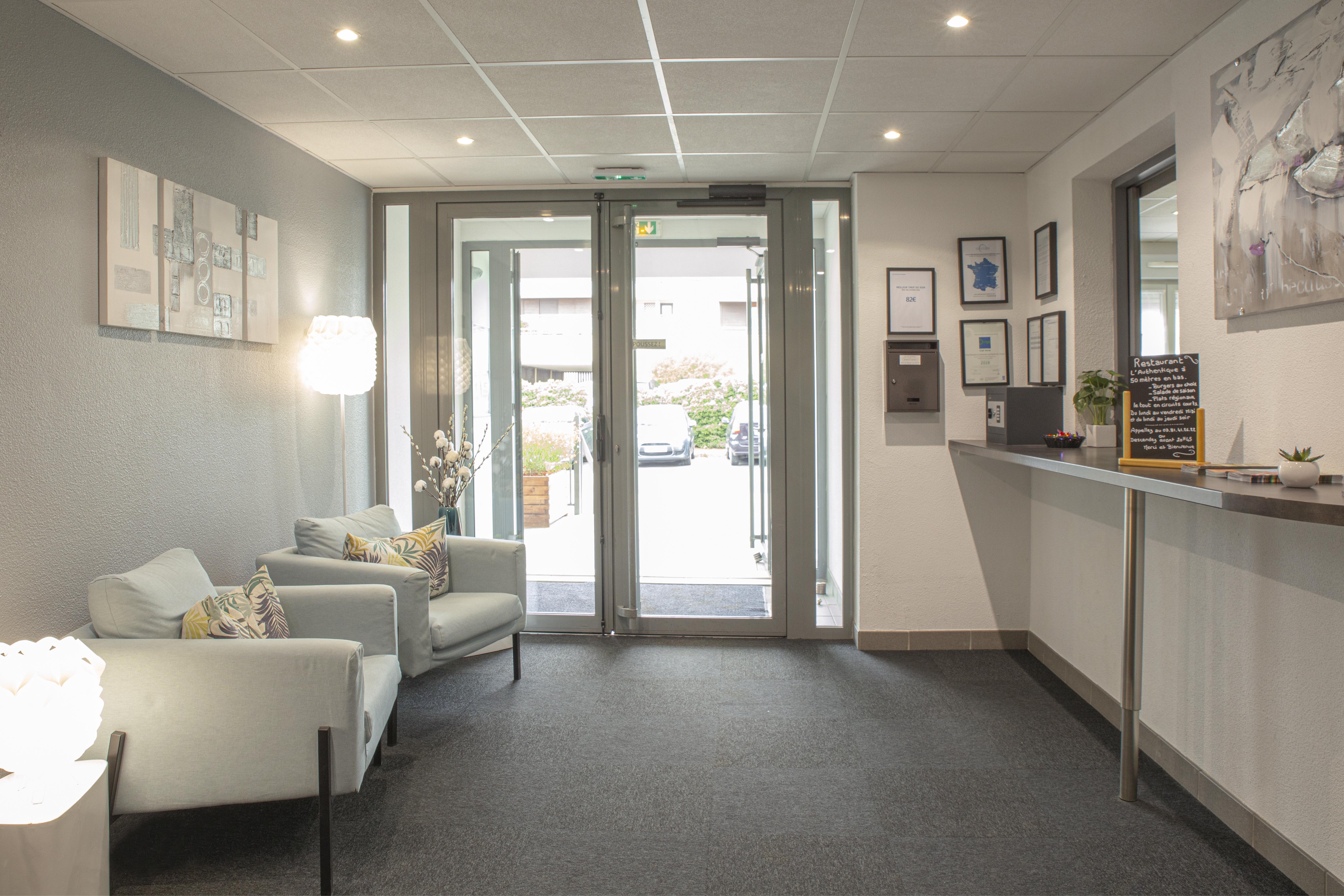 Comfort Aparthotel Besancon Hauts Du Chazal Exterior foto